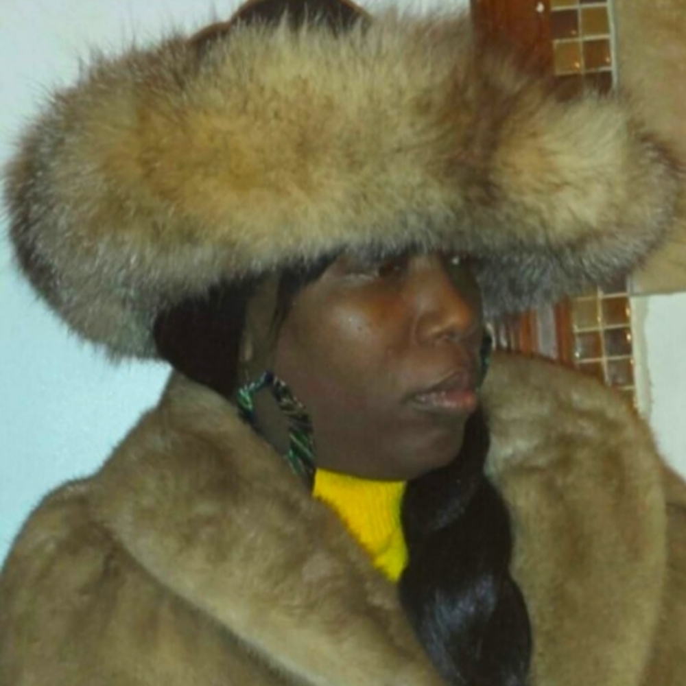 SOLD- Vintage Fur Hat - Picture 7 of 7